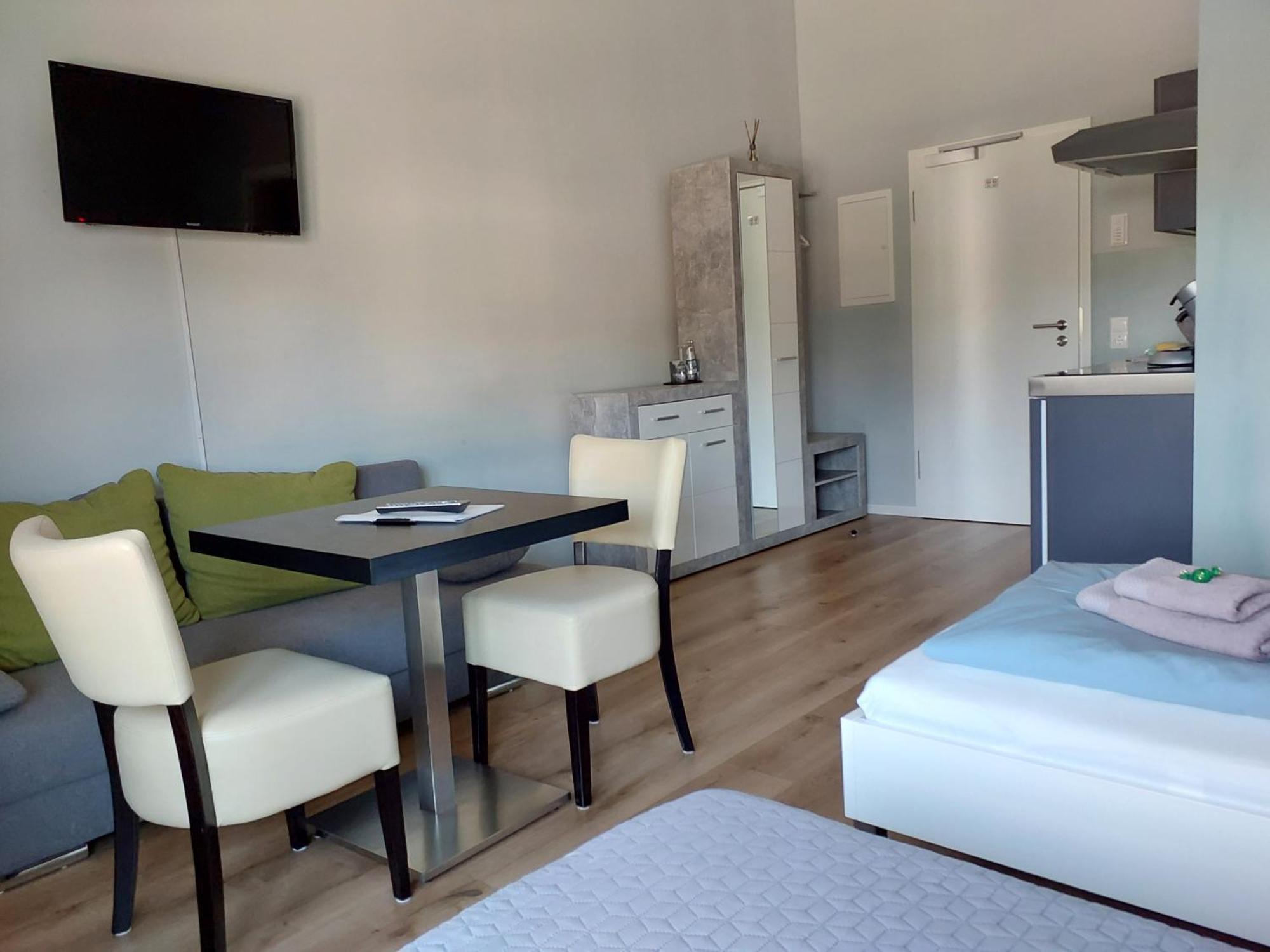 Triple A³ Aparthotel Marktheidenfeld Buitenkant foto