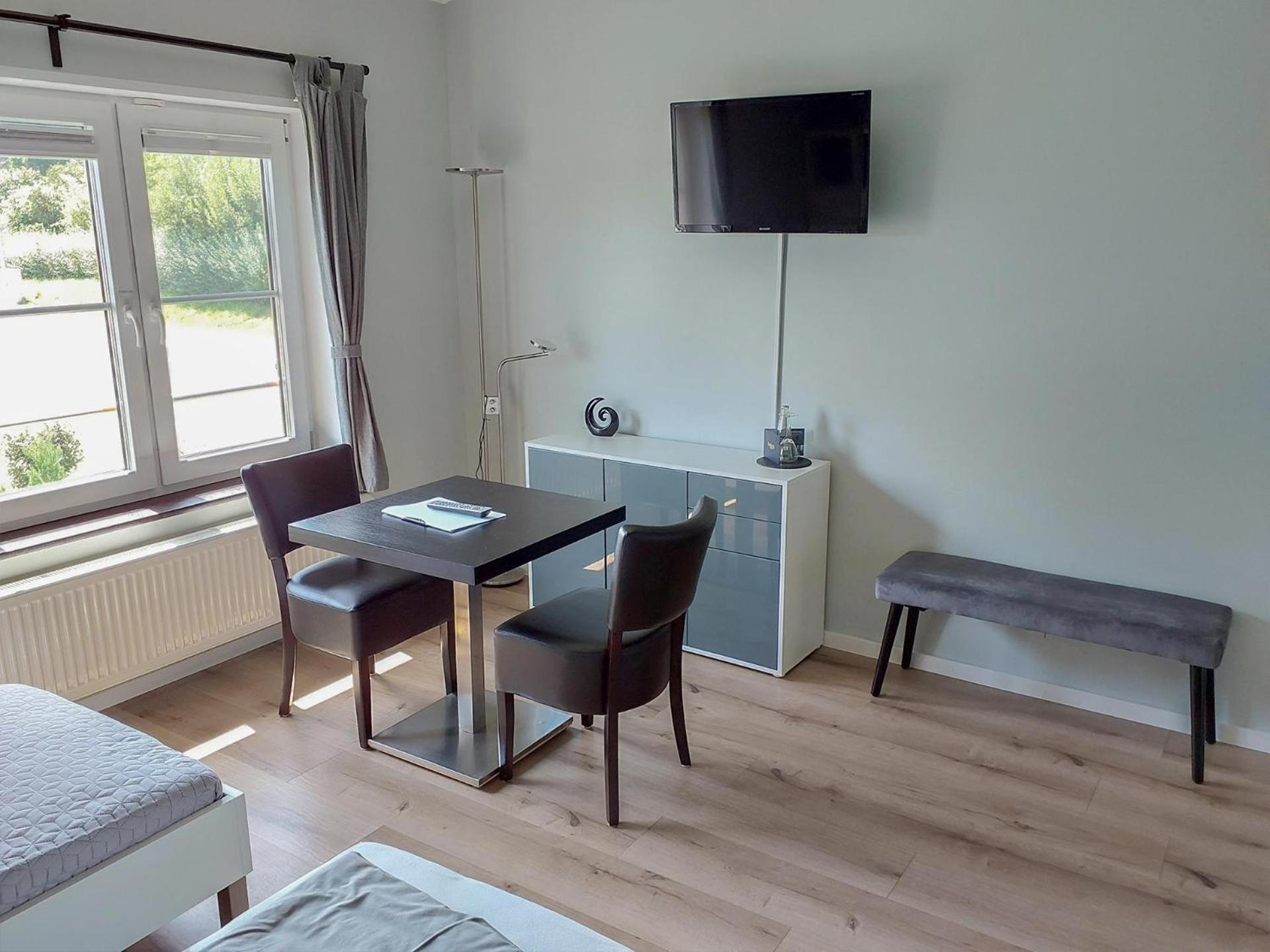 Triple A³ Aparthotel Marktheidenfeld Buitenkant foto