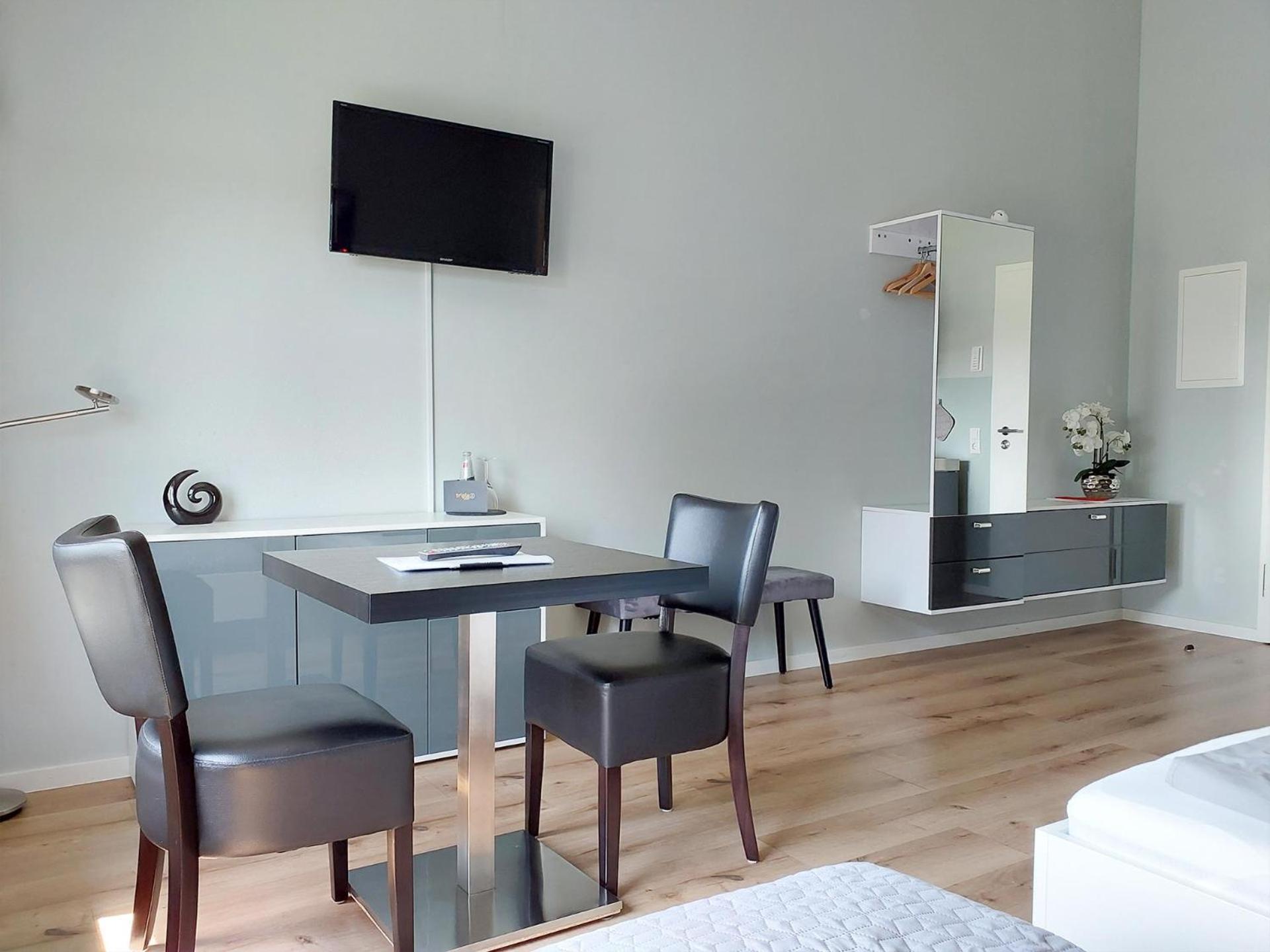 Triple A³ Aparthotel Marktheidenfeld Buitenkant foto